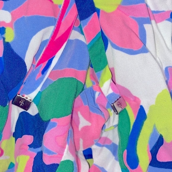LILLY PULITZER floral shorts size small - Picture 3 of 7